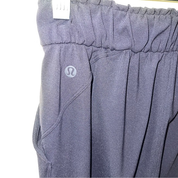 Lululemon Black Stretch High-Rise Pant Size 2 - Picture 8 of 9
